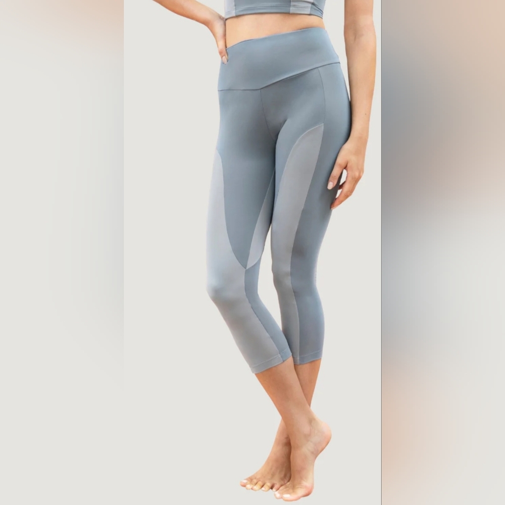 NWT 1 PEOPLE Kathmandu Leggings Agate/GREY (Size: L)